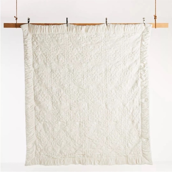 Anthropologie Dahlia Cotton Jersey Floral Quilt Size Queen NWT - Picture 2 of 11